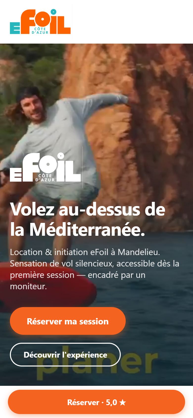 Le même accueil sur mobile, avec la barre Réserver fixée en bas de l'écran